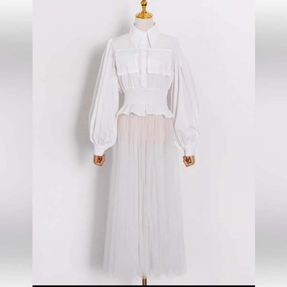 NWT Tulle Hem Smocked Waist Long Slevees White Top. Size Small
